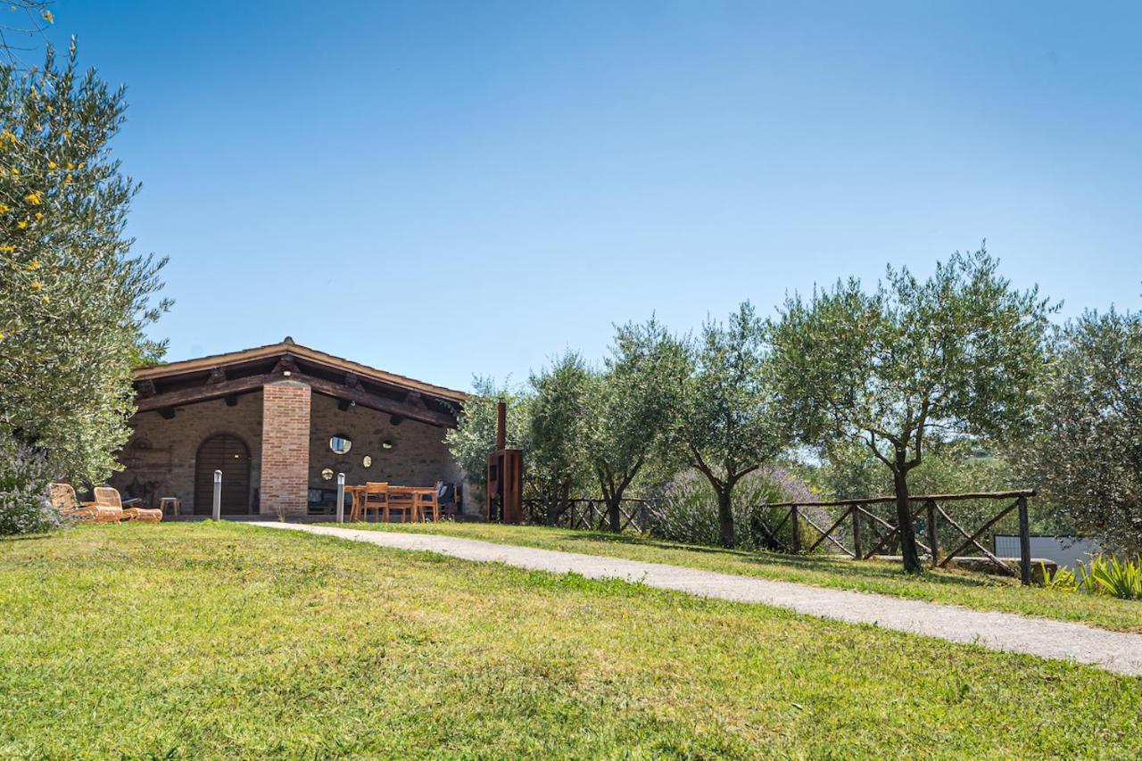 Hotel Borgo Castello Panicaglia Nocera Umbra Exterior foto