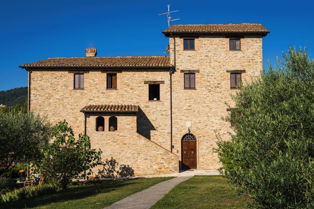 Hotel Borgo Castello Panicaglia Nocera Umbra Exterior foto